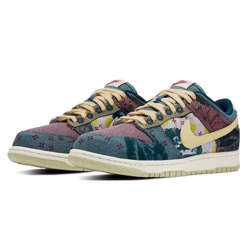 Dunk Low Community Garden Sneakers - Nike - 8 US / 7 UK / 41EUR